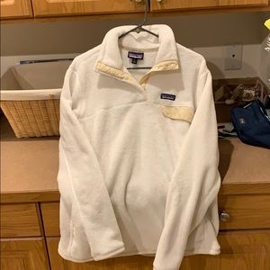Patagonia women’s pull over
